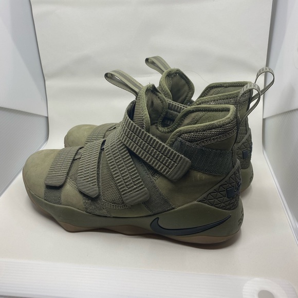 soldier sneakers